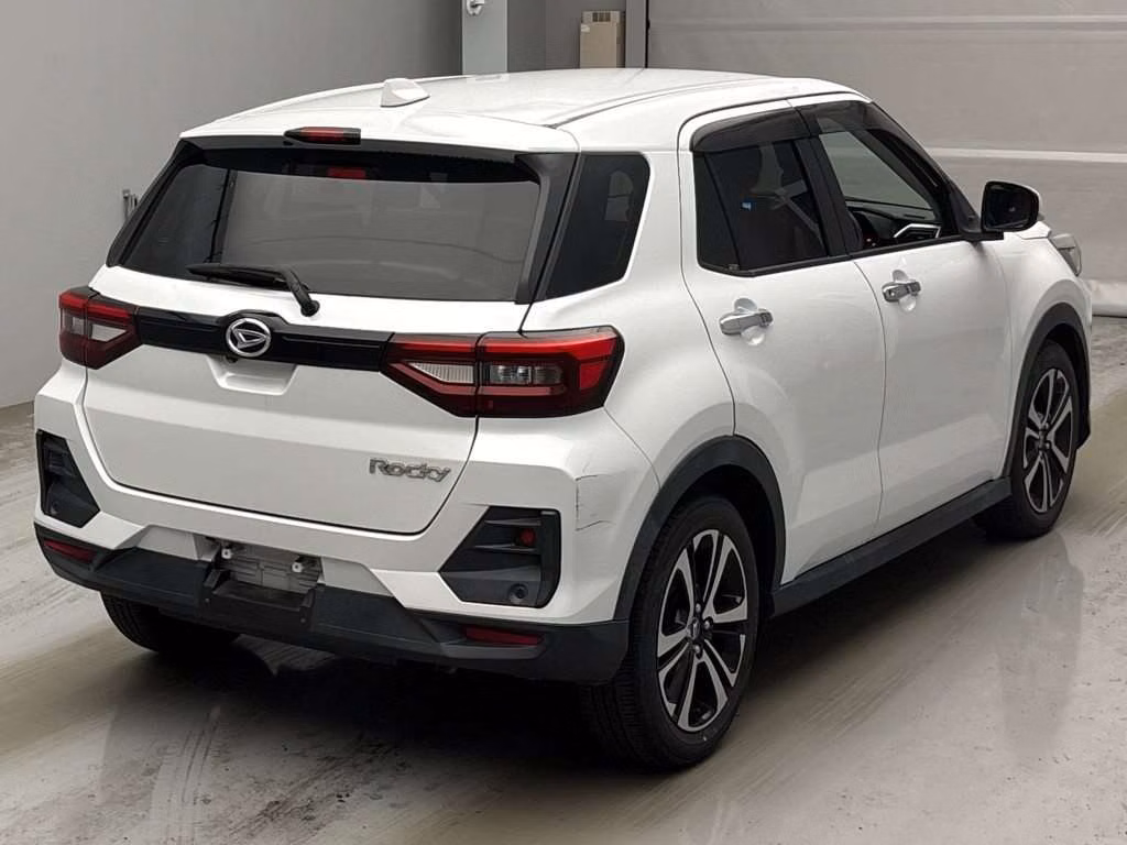 DAIHATSU ROCKY