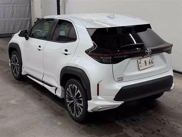 TOYOTA YARIS CROSS