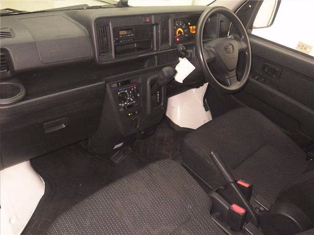 TOYOTA PIXIS VAN