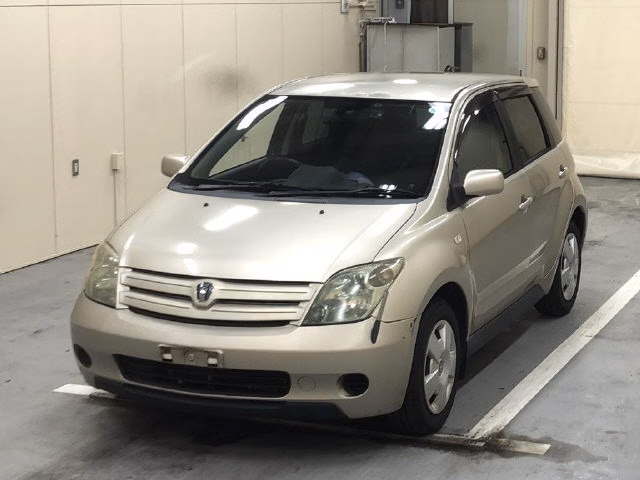 TOYOTA IST