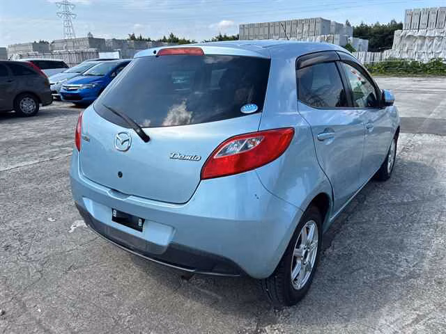 MAZDA DEMIO