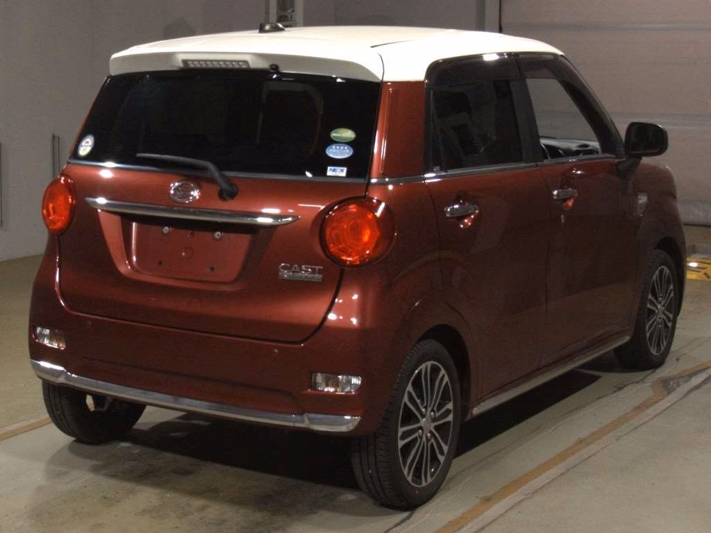 DAIHATSU CAST