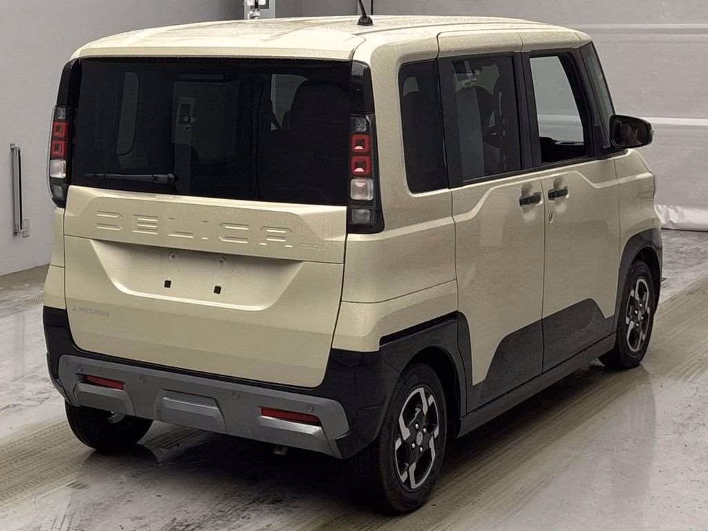 MITSUBISHI DELICA MINI
