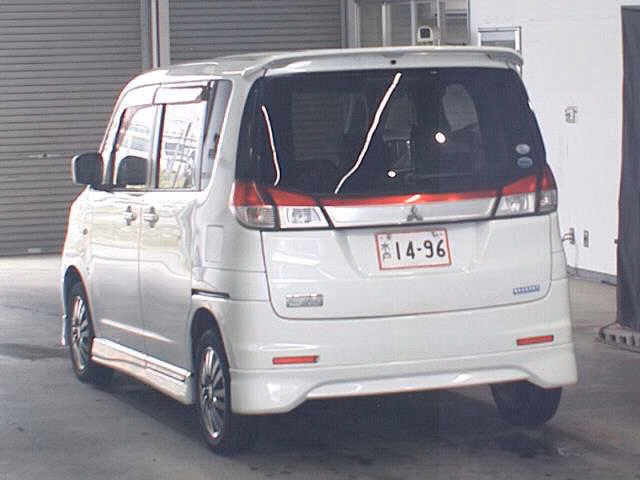 MITSUBISHI DELICA D:2