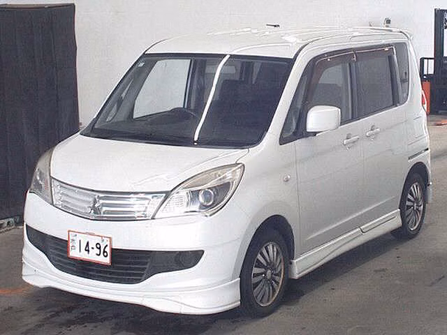 MITSUBISHI DELICA D:2