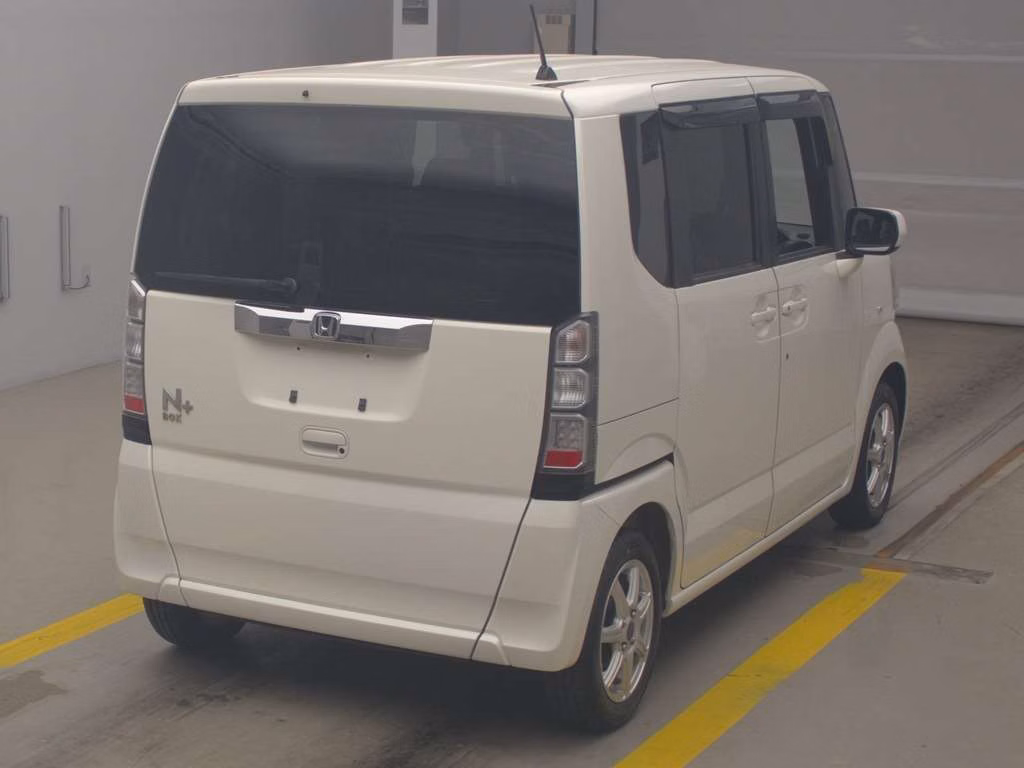 HONDA N-BOX+
