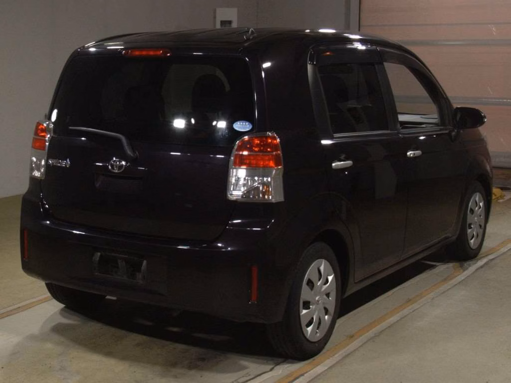 TOYOTA SPADE