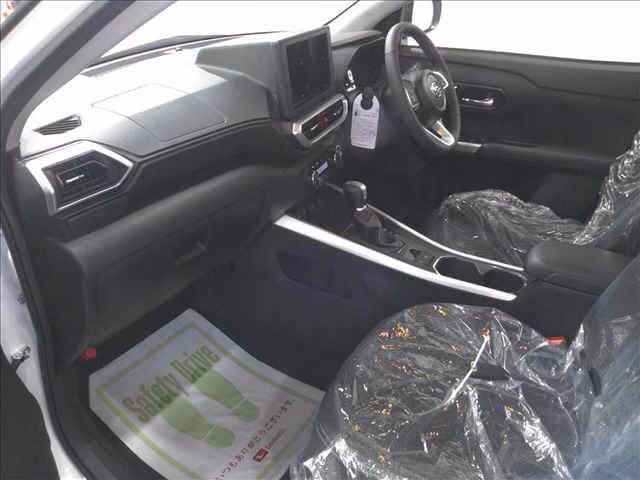 DAIHATSU ROCKY