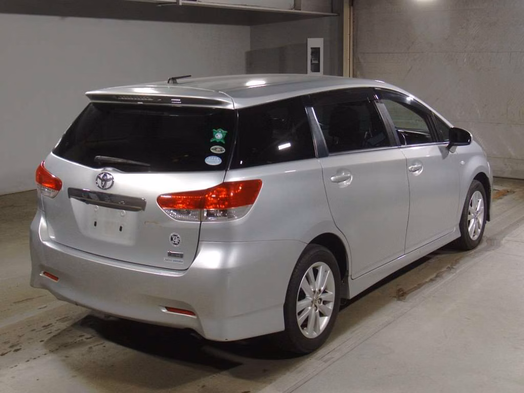 TOYOTA WISH