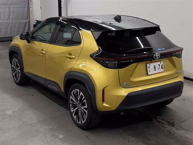 TOYOTA YARIS CROSS