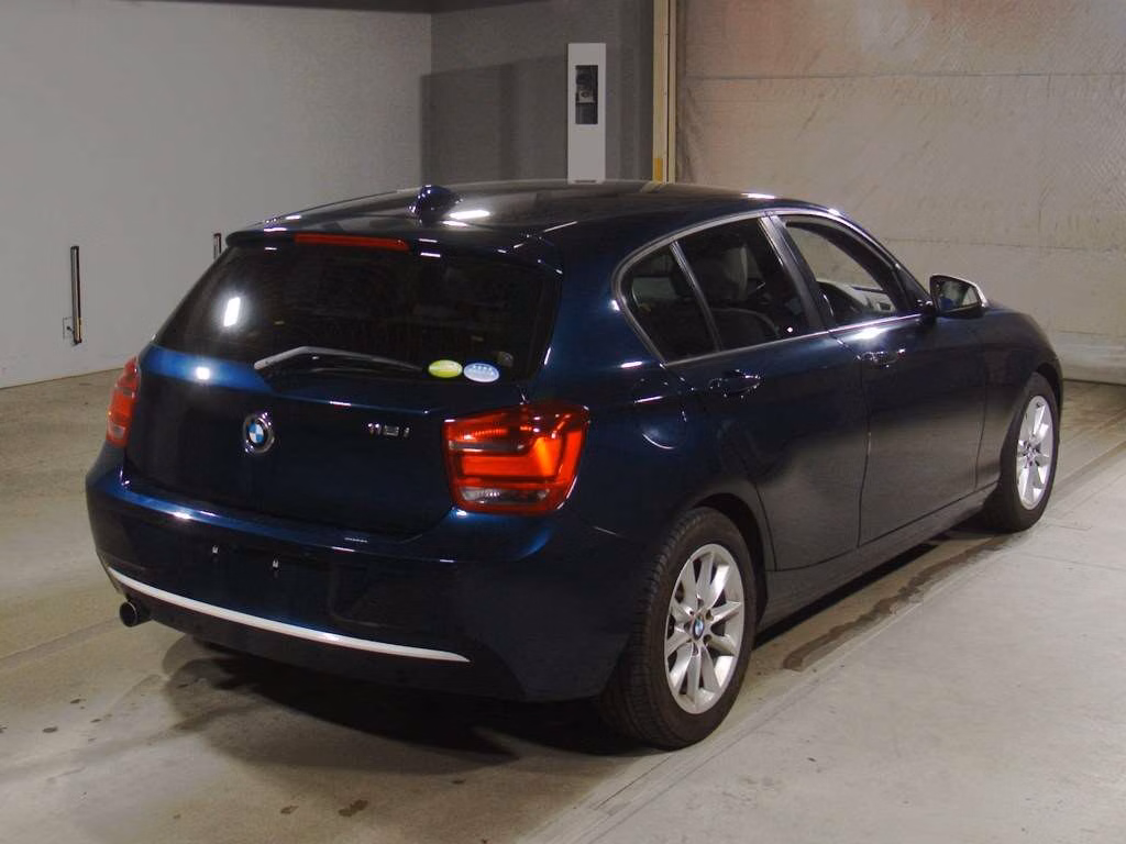 BMW 1-SERIES
