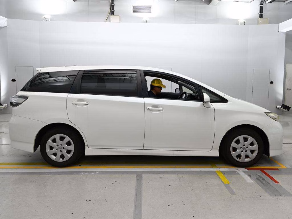 TOYOTA WISH