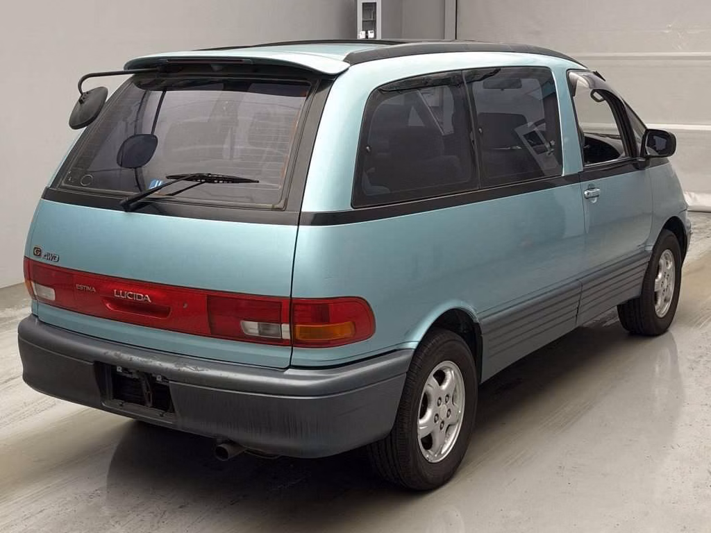 TOYOTA ESTIMA LUCIDA