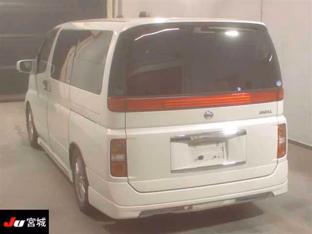 NISSAN ELGRAND