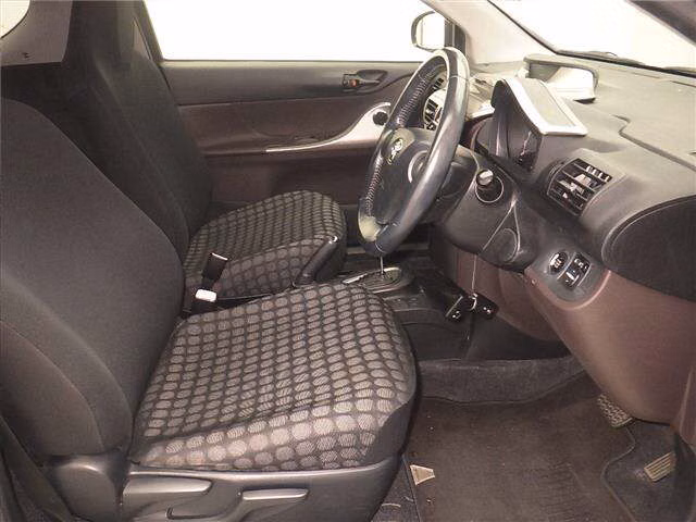 TOYOTA IQ
