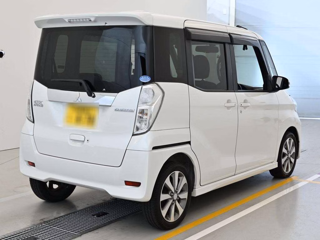 MITSUBISHI EK SPACE