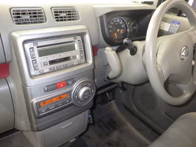 DAIHATSU MOVE CONTE