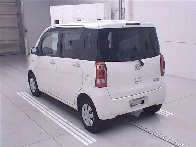 DAIHATSU TANTO EXE