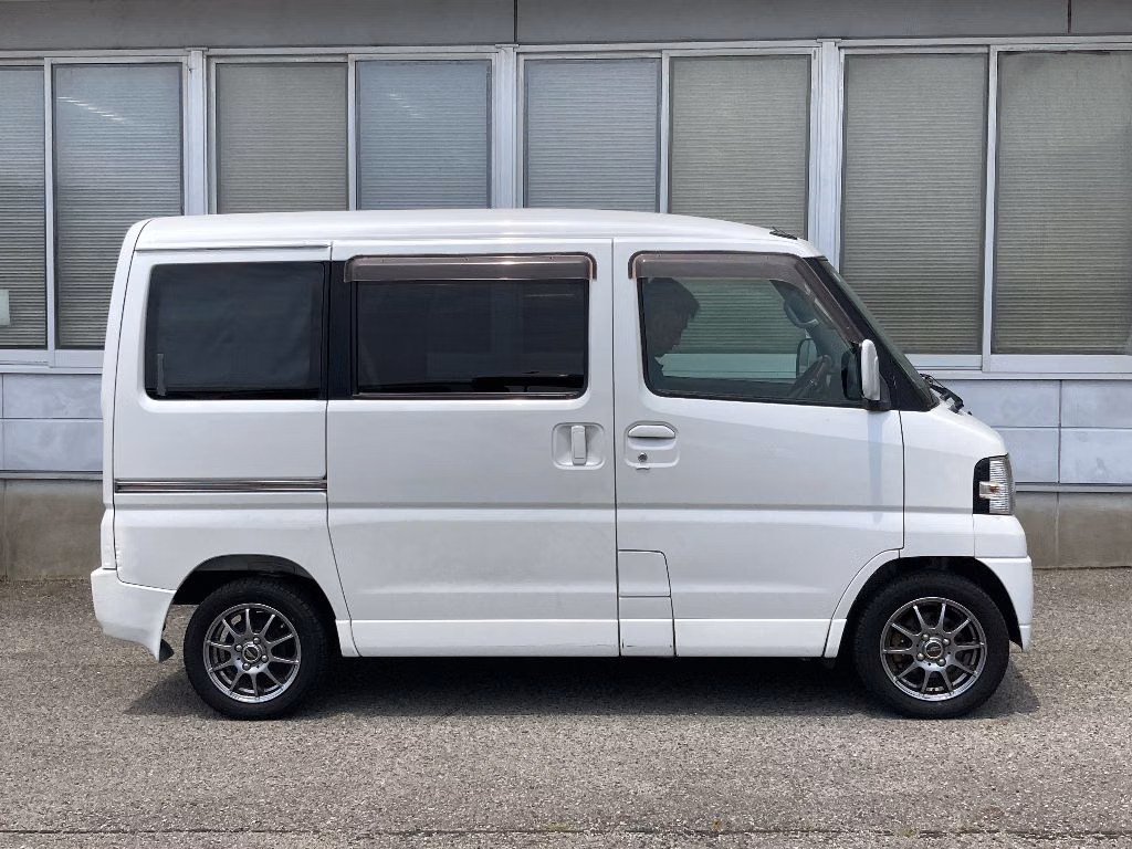 MITSUBISHI TOWN BOX
