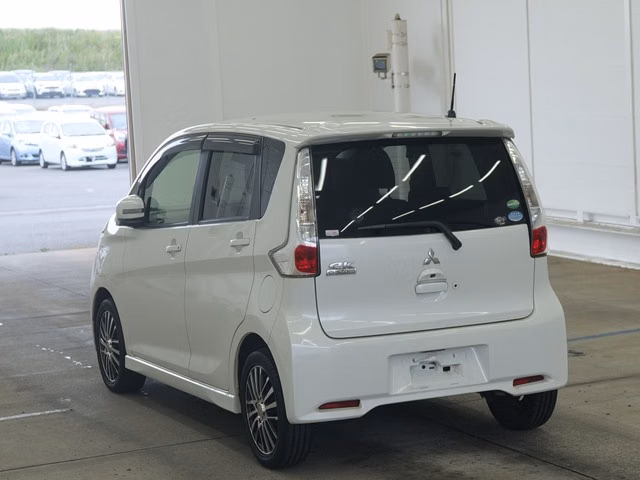 MITSUBISHI EK CUSTOM