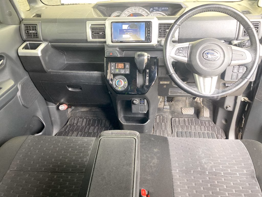 DAIHATSU WAKE