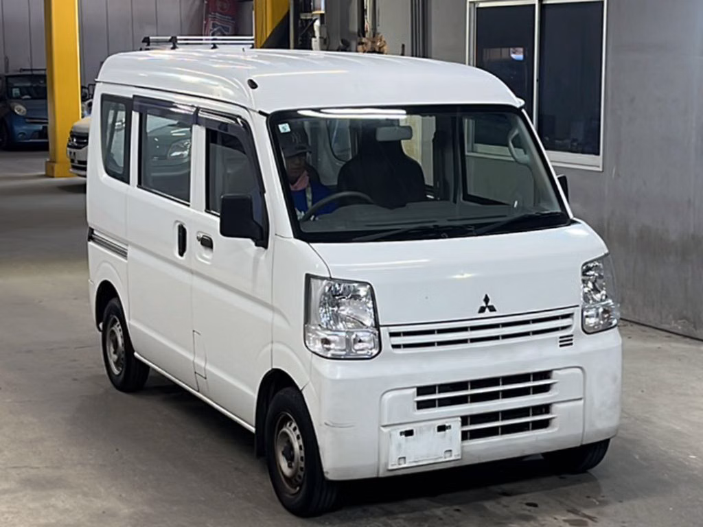 MITSUBISHI MINICAB
