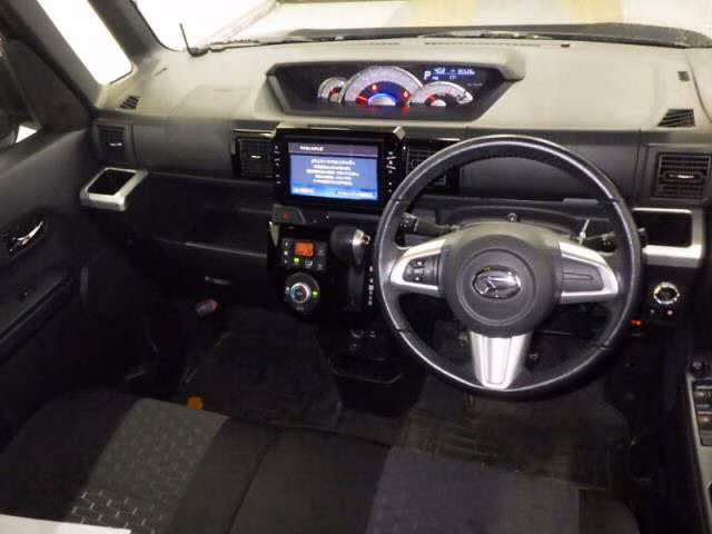 DAIHATSU WAKE