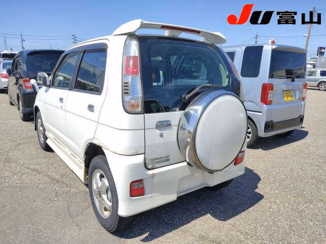 DAIHATSU TERIOS KID