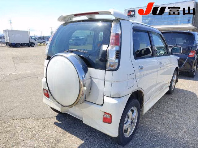 DAIHATSU TERIOS KID