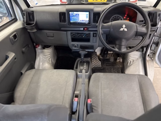 MITSUBISHI MINICAB