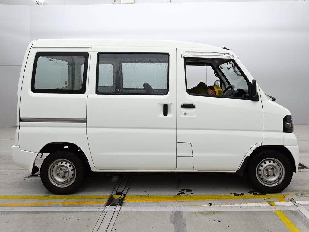 MITSUBISHI MINICAB