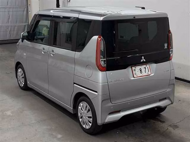 MITSUBISHI EK SPACE