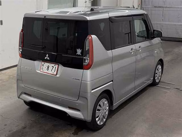 MITSUBISHI EK SPACE