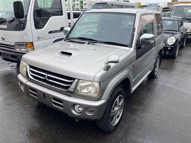 MITSUBISHI PAJERO MINI