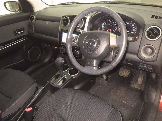 MAZDA VERISA