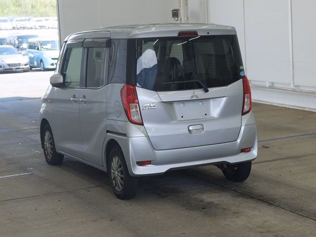 MITSUBISHI EK SPACE