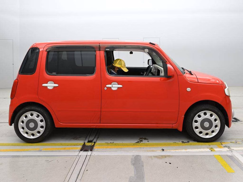 DAIHATSU MIRA COCOA