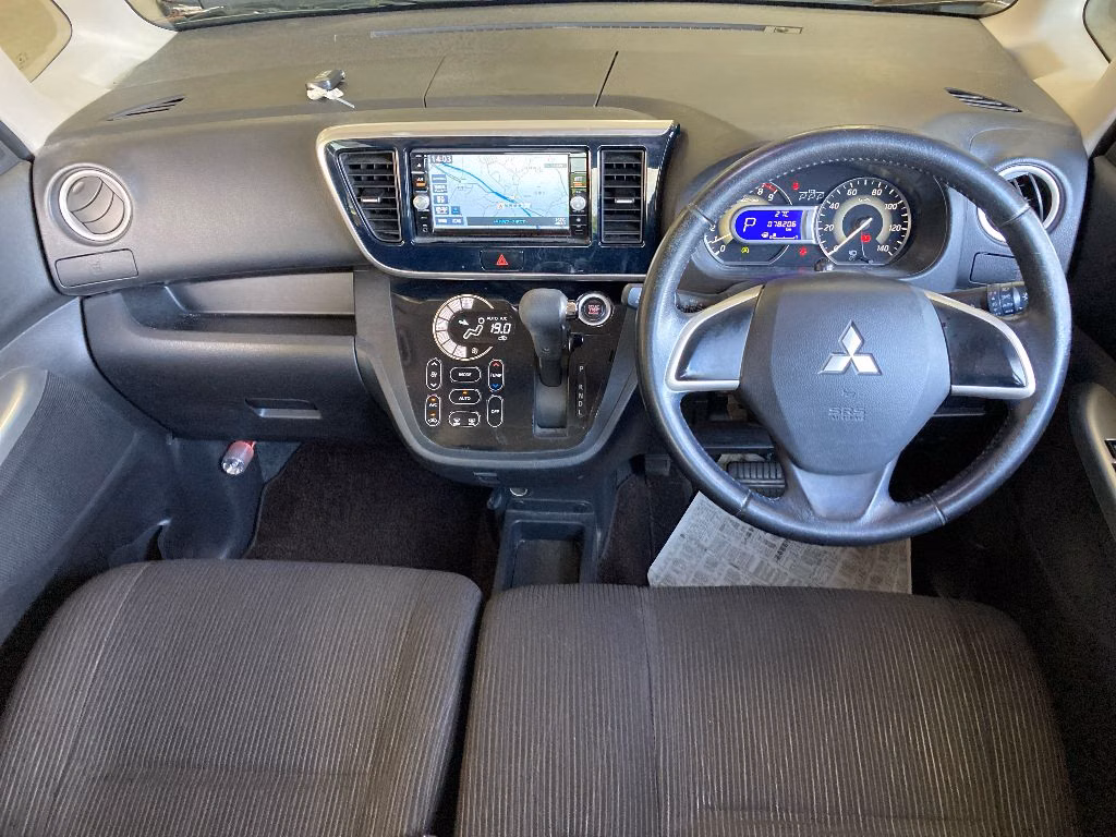 MITSUBISHI EK SPACE