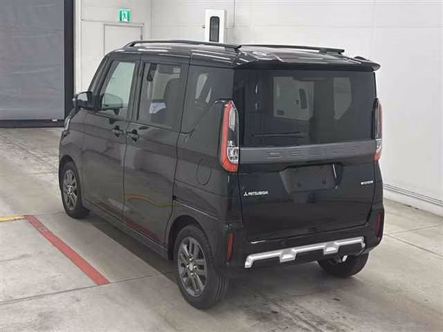 MITSUBISHI DELICA MINI