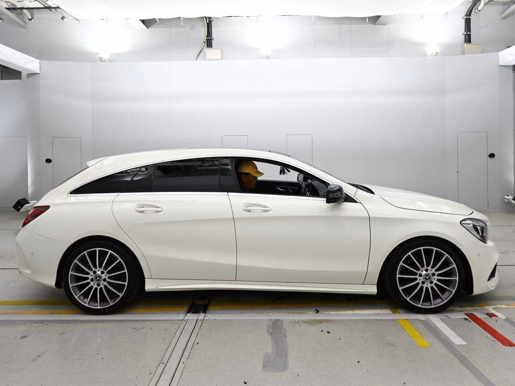 MERCEDES-BENZ CLA-CLASS