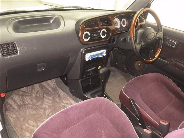 DAIHATSU MIRA GINO
