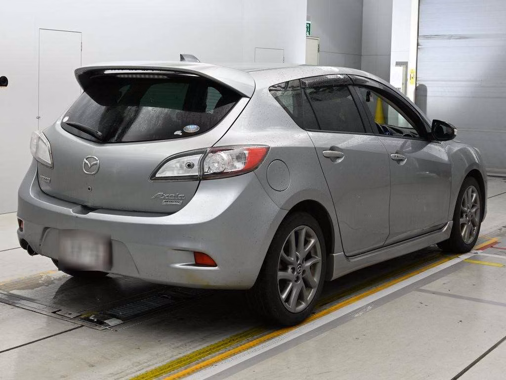 MAZDA AXELA
