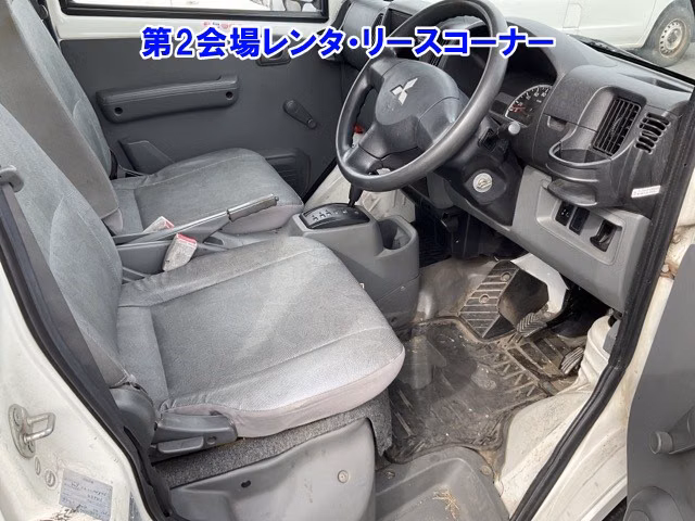 MITSUBISHI MINICAB