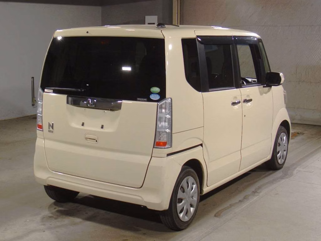 HONDA N-BOX