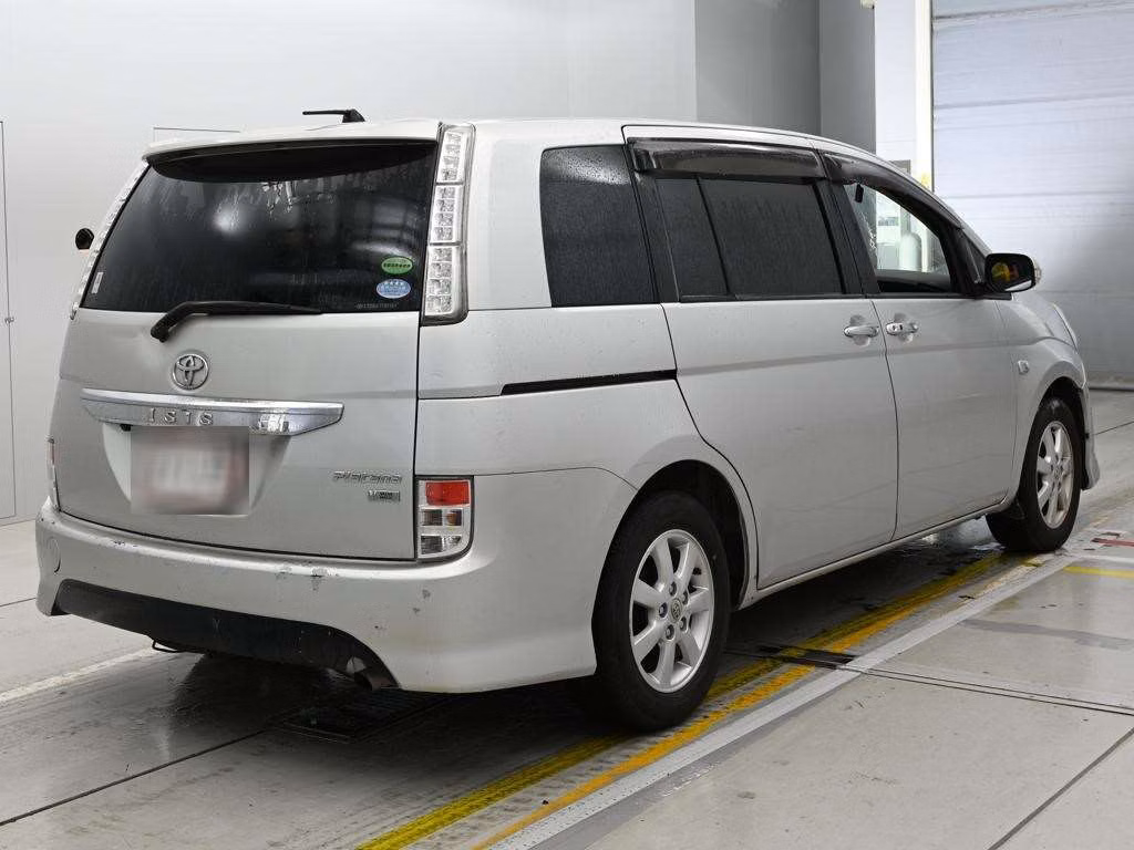 TOYOTA ISIS