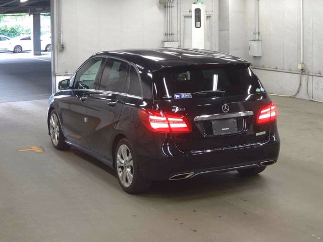 MERCEDES-BENZ B-CLASS