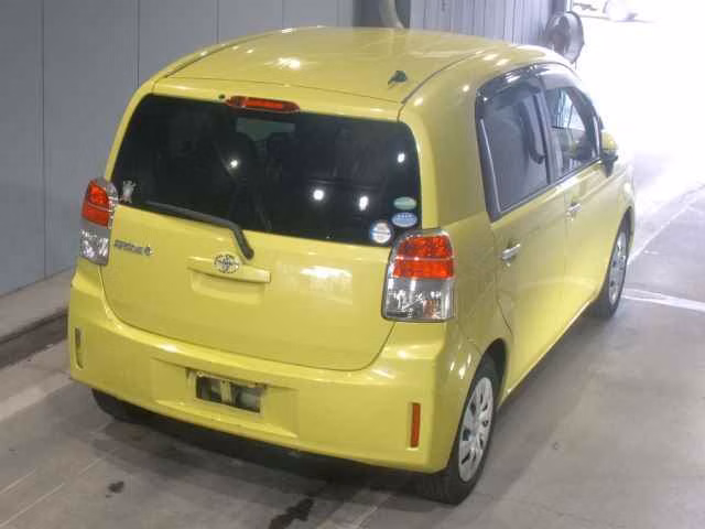 TOYOTA SPADE