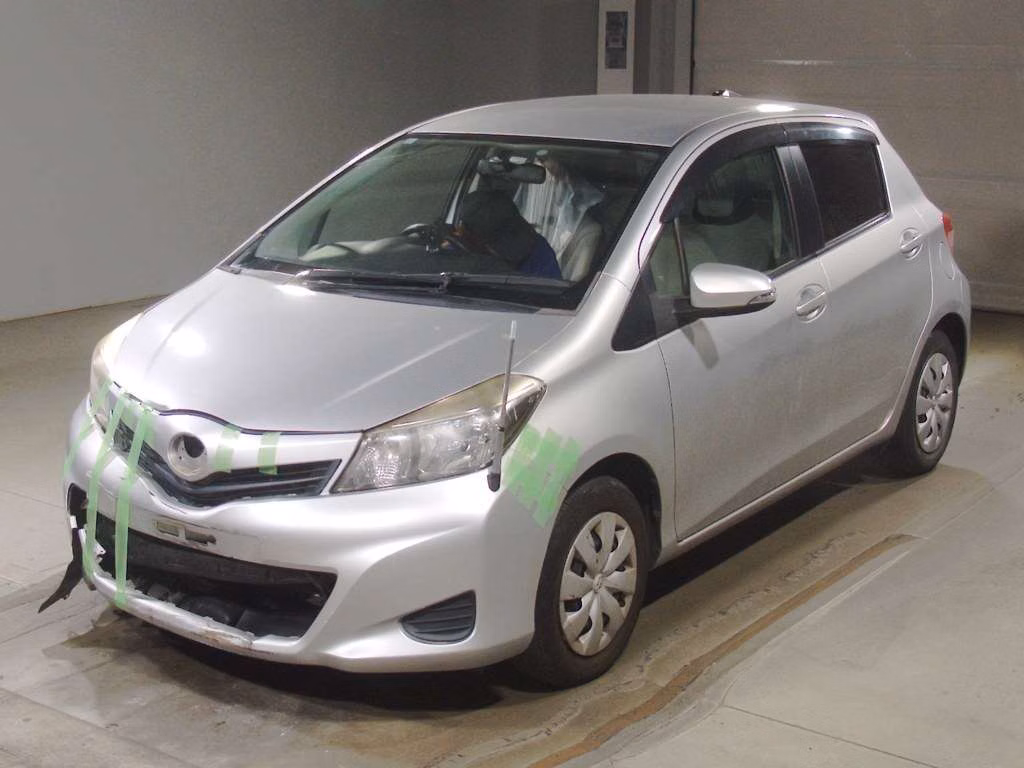 TOYOTA VITZ