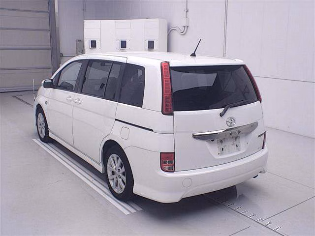 TOYOTA ISIS
