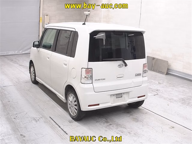 DAIHATSU MOVE CONTE